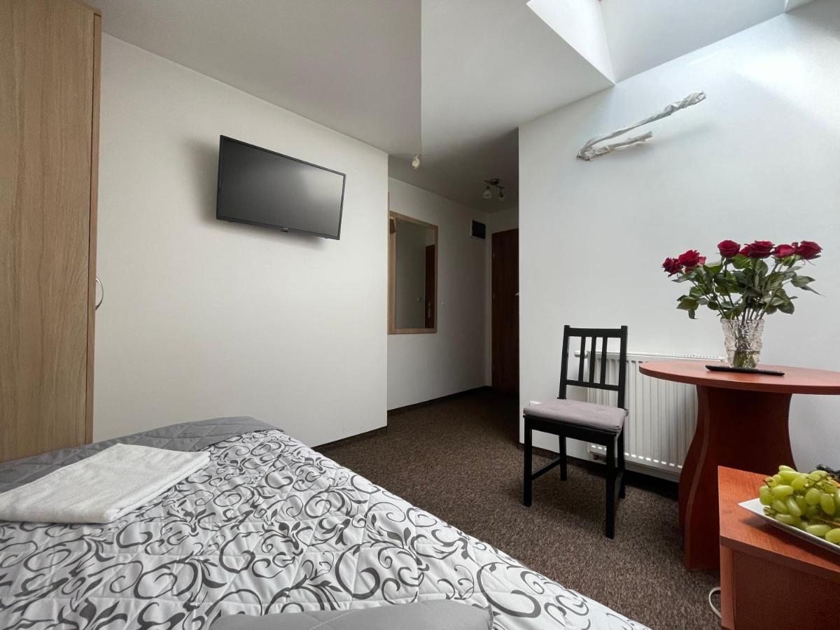 Hotelik Gold Raszyn Luaran gambar