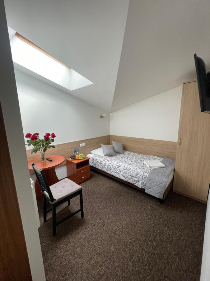 Hotelik Gold Raszyn Luaran gambar