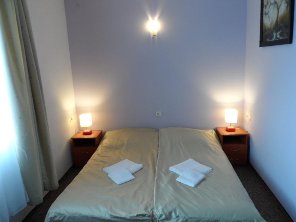 Hotelik Gold Raszyn Bilik gambar
